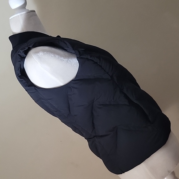 Athleta Vest - Picture 3 of 10